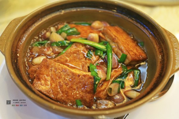 有一种春天叫牡丹花开,有一种春天叫花开艳丽