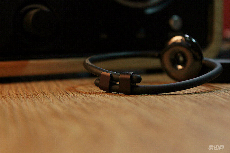 amazfit华米赤道手环plus,华米amazfitx概念手环