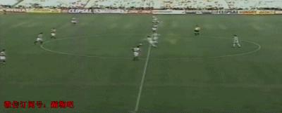 盘点足坛十大爆棚瞬间,gif足坛十大读秒绝杀