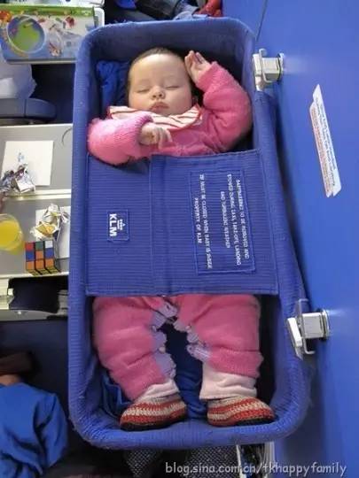 带孩子去旅行怎么坐飞机,带婴儿去旅行怎么买飞机票