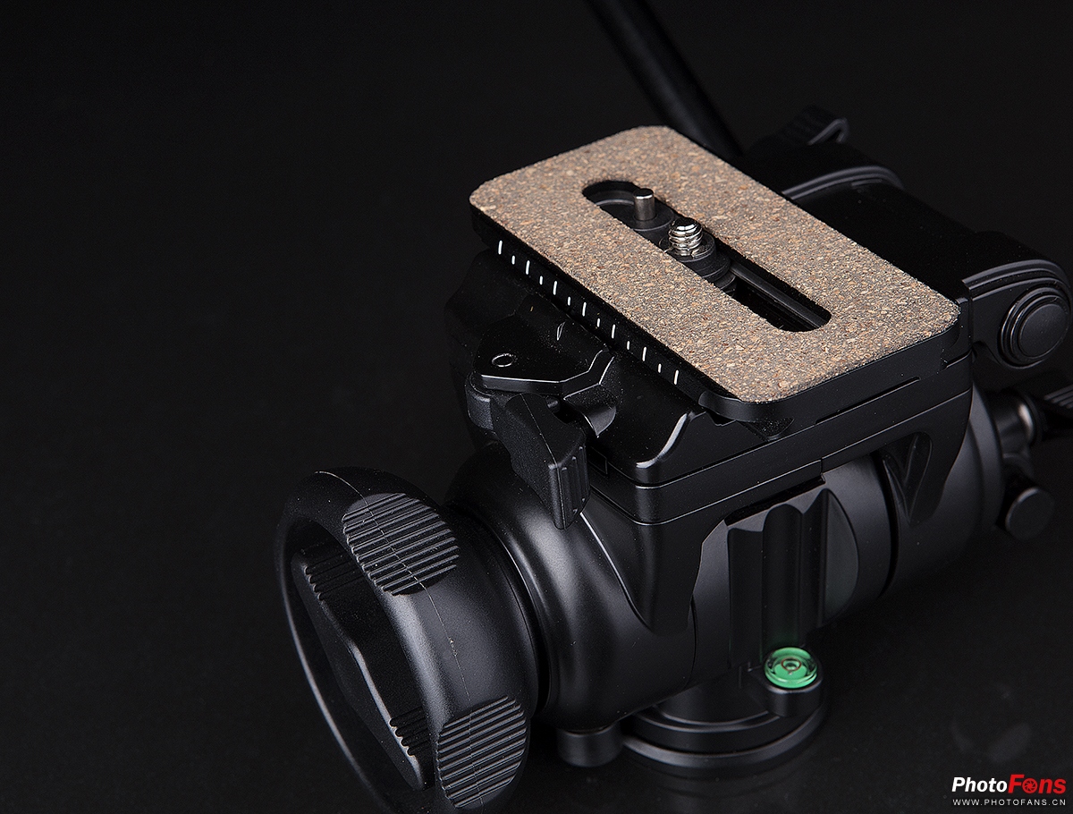 细节决定一切*钟金**中型液压云台FHD-66A