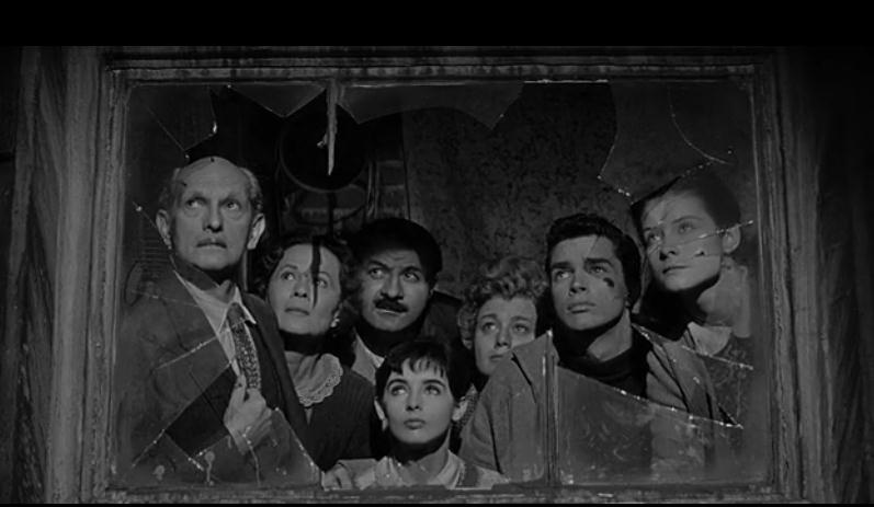 敦刻尔克电影解说至暗时刻,敦刻尔克电影是用什么镜头拍的