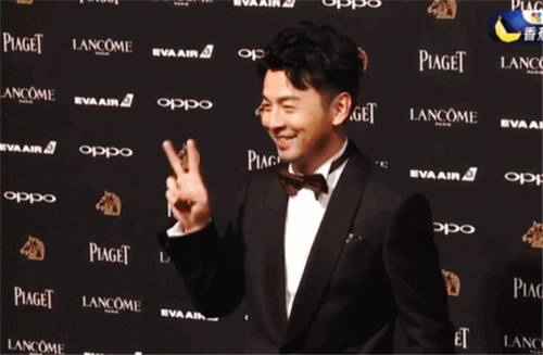 雷佳音行走视频,雷佳音为什么叫行走的荷尔蒙