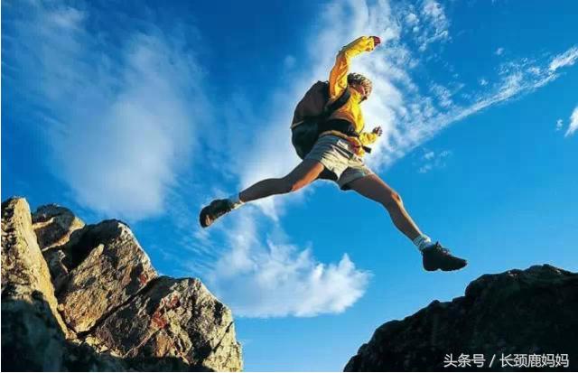 看全球各地果敢爸妈不同寻常的教养笔记，“敢让孩子做自己”！