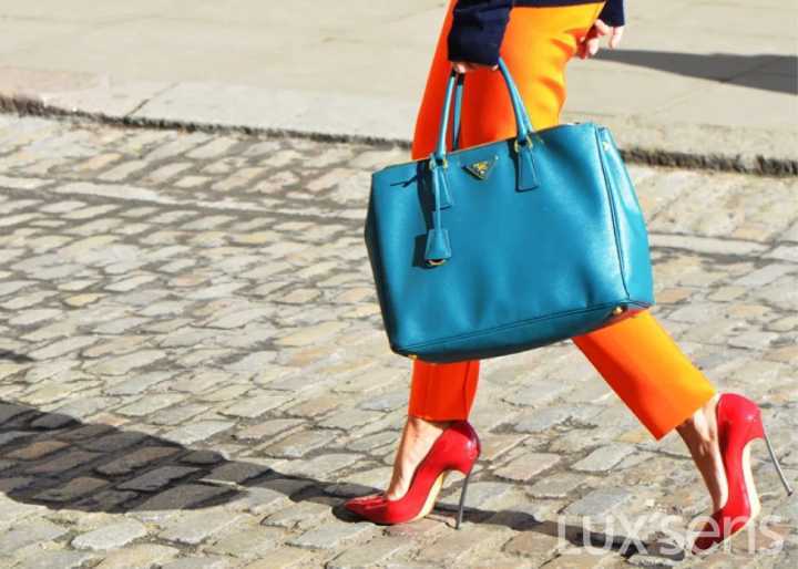 prada包包必买经典款多件套,prada奢侈品包包几月买最便宜