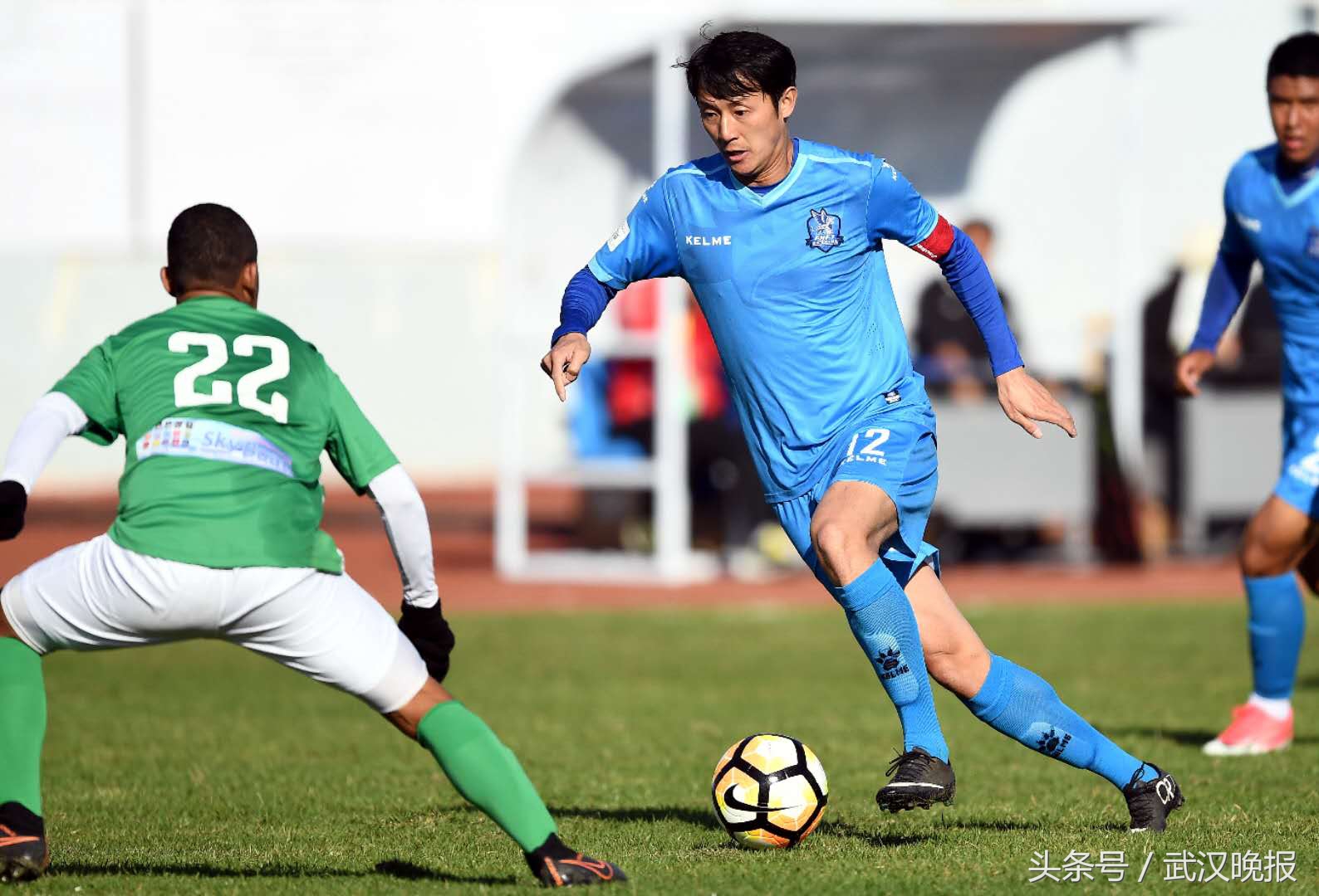 云南国际足球公开赛武汉老将蔡楚川生日当天出彩