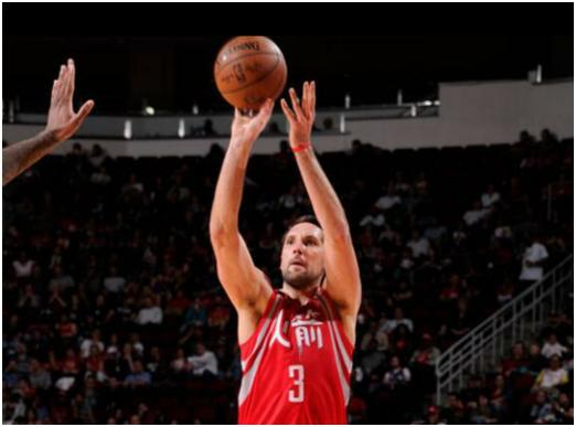 还给保罗的3号球衣,安德森做了正确的选择,喂“饼”他已经吃撑了