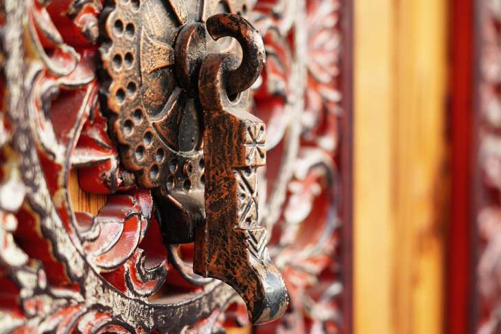 索尼fe24-105mmf4配哪款相机,小巧索尼微单像素高