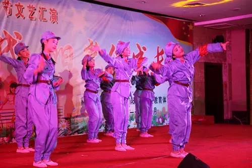 平桥小学2021年艺术节跳舞视频,平桥小学六一文艺汇演