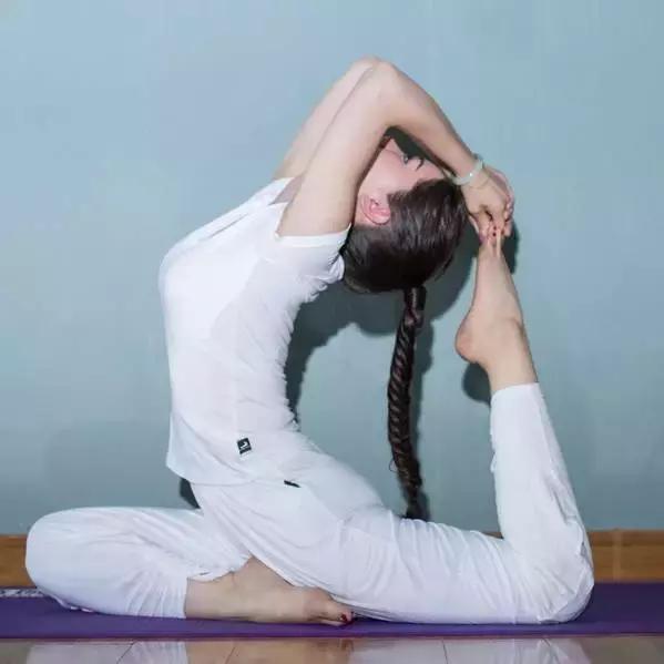 因为热爱所以坚持做瑜伽,再冷也挡不住我对瑜伽的热爱