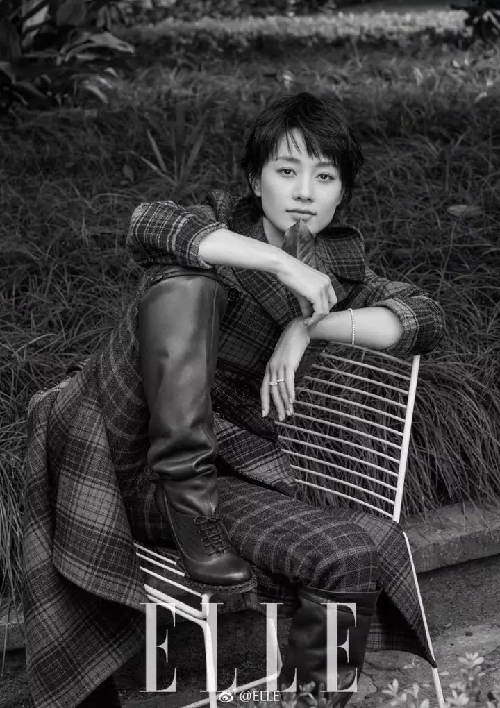 拍照如何摆pose秋冬,拍照怎么摆pose才好看自然呢