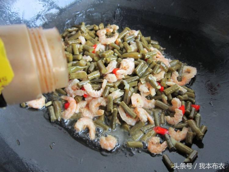 酸豆角炒虾酱,酸豆角炒虾米最正宗的做法