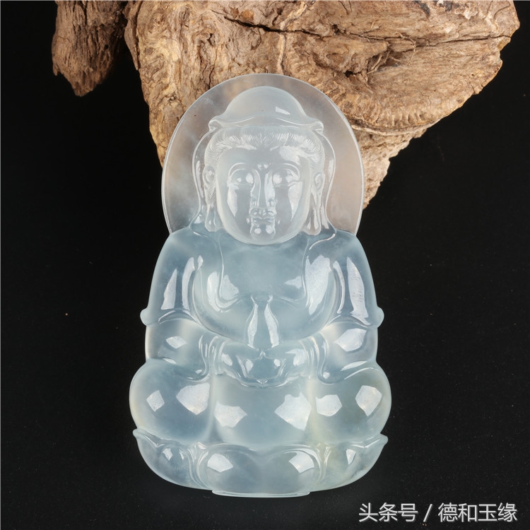 真正的顶级翡翠观音,玉观音和翡翠观音有什么区别