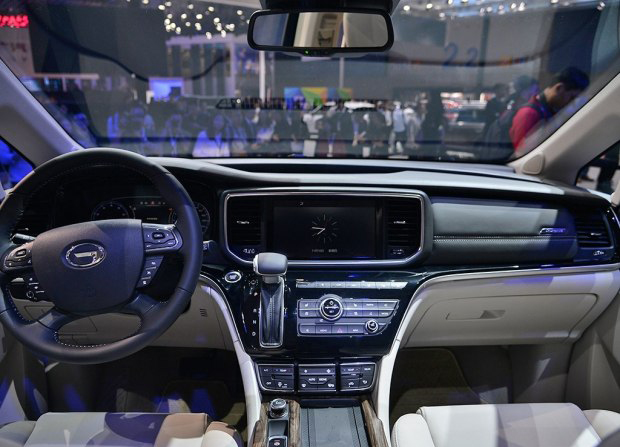 新捷豹xfl将上市,新捷豹xel上市银色