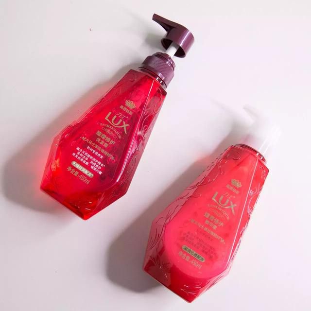 买过很多大牌香水，最后败给了这瓶百元不到人见人爱的小可爱