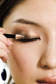 眼睛变大超好看的技巧,眼睛变大的自然方法小妙招