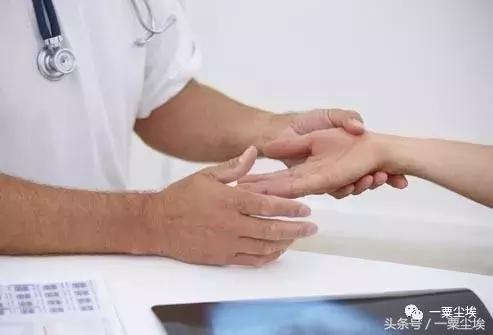 在医院的日子真的是难熬啊,在医院熬过了最难熬的半个月