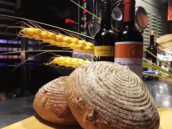 银川哪里有正宗老面包,银川24小时面包店