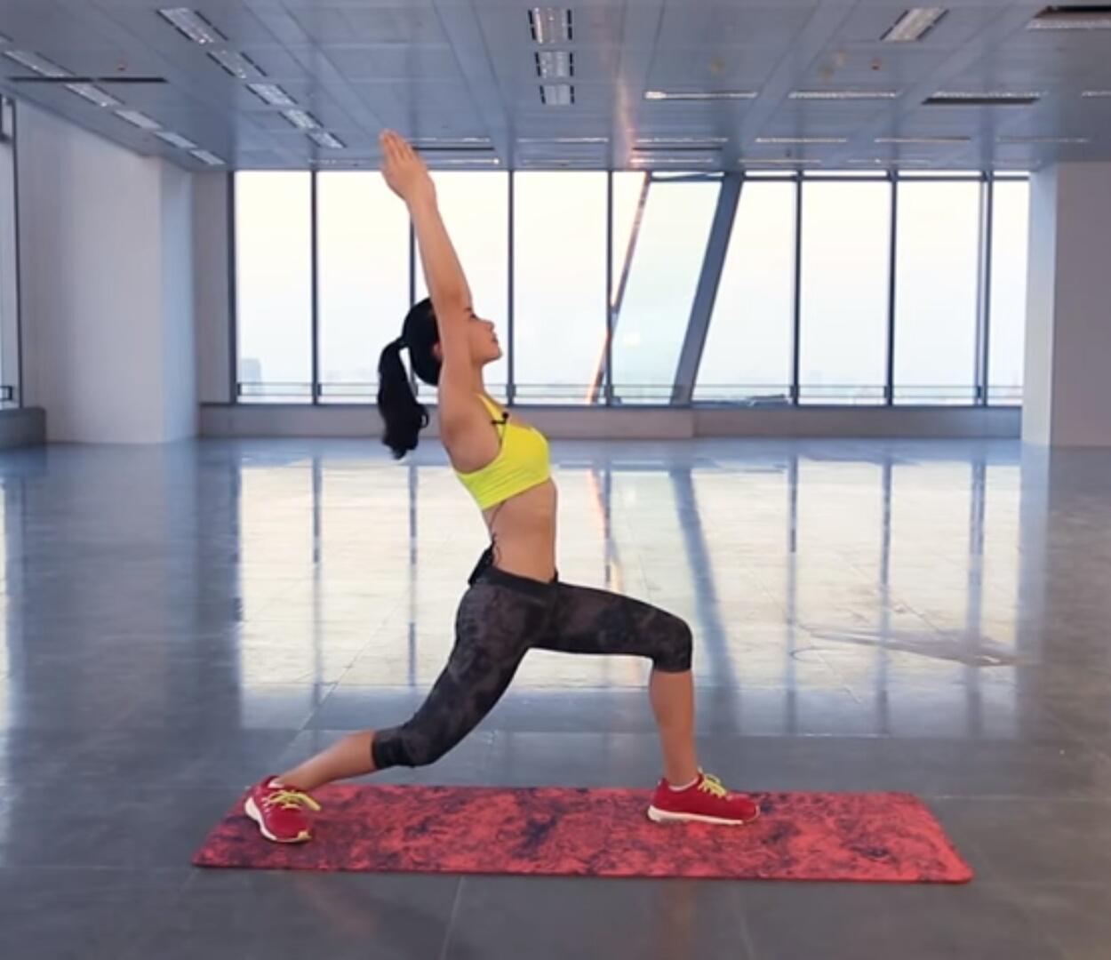 运动后腿无力发软怎么办,运动后腿部拉伸缓解酸痛