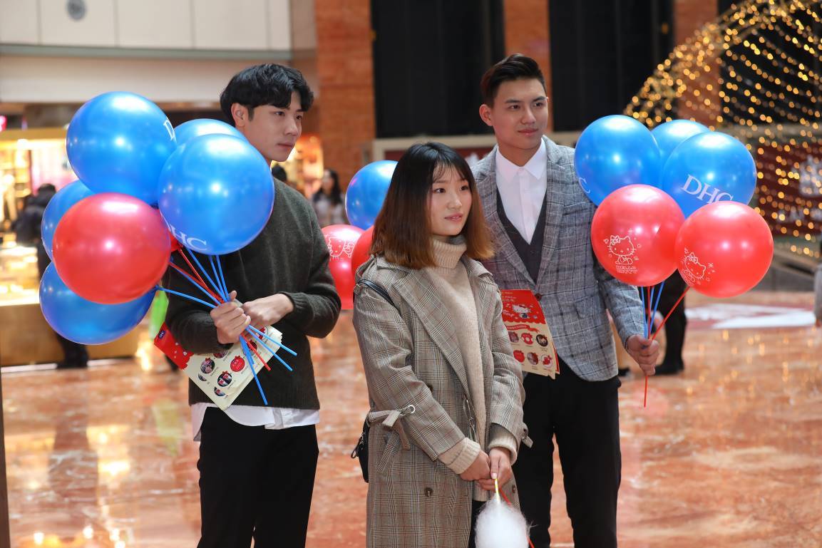 dhchellokitty联名唇膏,dhchellokitty限定