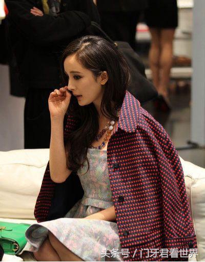 不活了,原来我心中的女神也要扣鼻屎,但最后一个除外