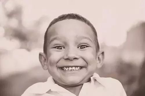 尹烨提出冥想改变基因,尹烨对话梁冬