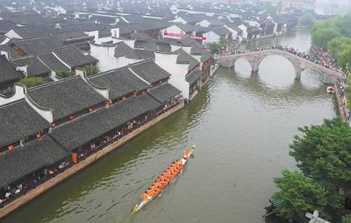 鏈堟渤鍙ら晣,娓哥帺鏈堟渤鍙ら晣