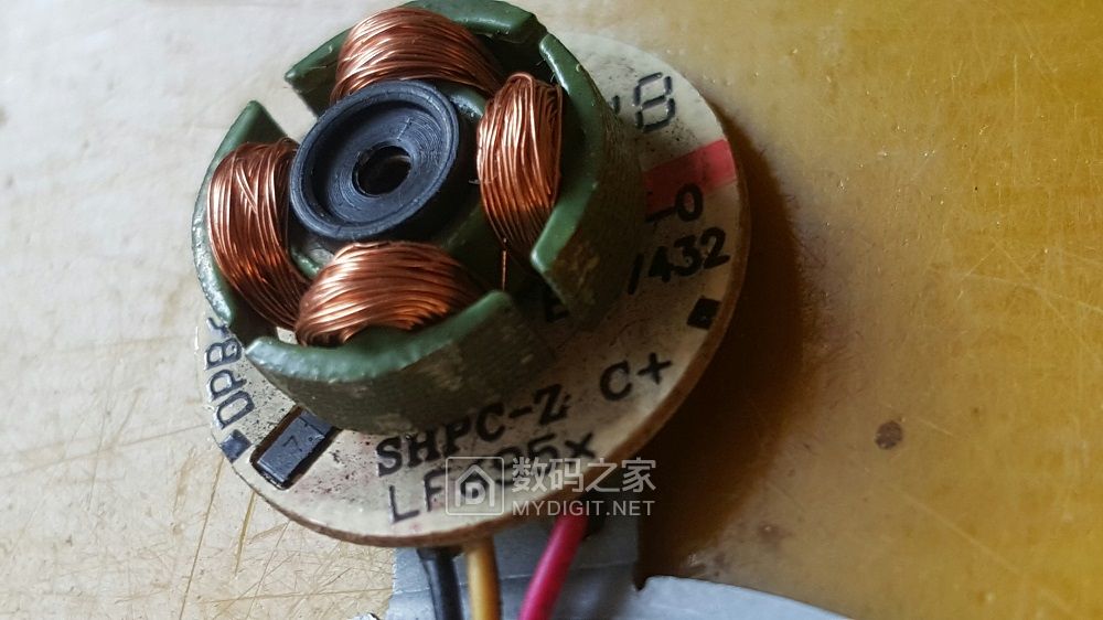 拆开散热风扇重新安装散热变差了,东芝笔记本风扇能修好吗