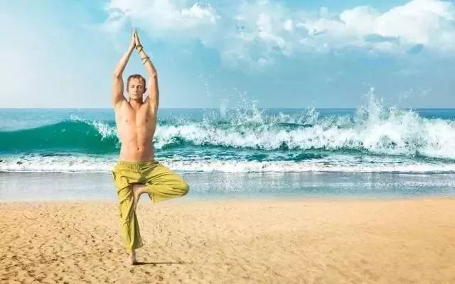 尹烨提出冥想改变基因,尹烨对话梁冬