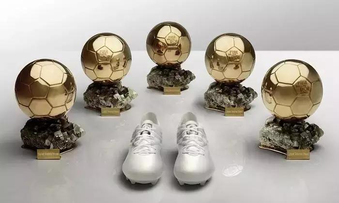 c罗第五座金球奖哪年,c罗第三次金球专属战靴