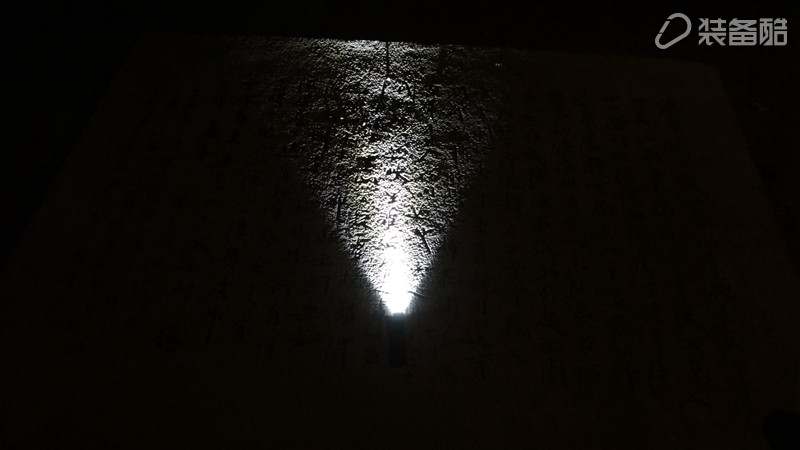 贴小招贴的，我来给你们暴暴光，不讲究