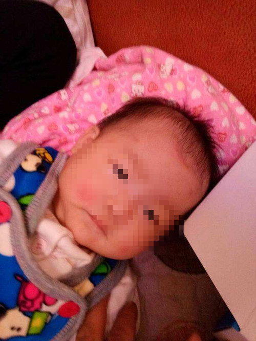 8个月宝宝腹泻还发烧,8个月宝宝持续腹泻怎么办