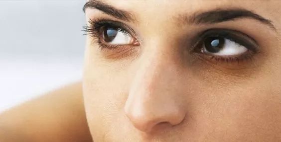 让睫毛变长的方法,想要睫毛长长怎么办