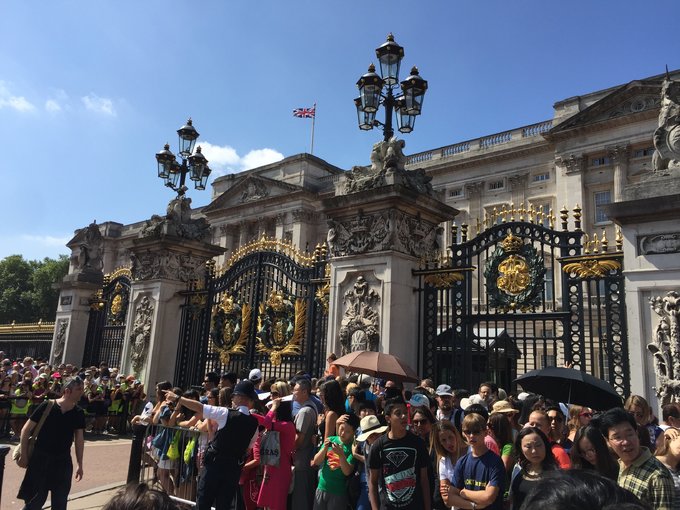 【已完结】英格兰苏格兰18日游记——美景、历史、足球、文化全体验(含挡风玻璃损坏以及车胎被扎处理经过)