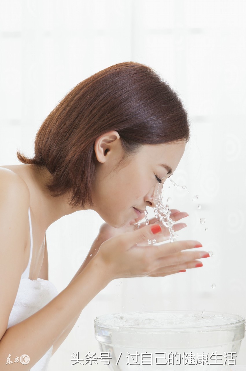 食盐加醋洗脸的功效,能用盐洗脸除螨虫吗