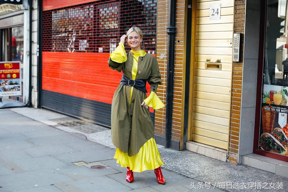 杨幂迪丽热巴深v长裙 (黑长直杨幂迪丽热巴娜扎)