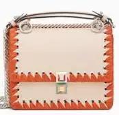 刘雯每月收入多少钱,刘雯收入2018排第几