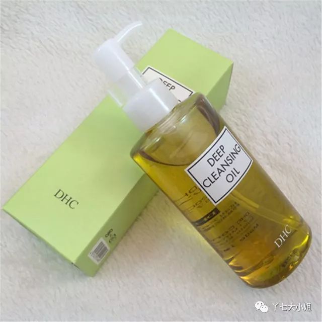 列举四种不同的肤质选择卸妆产品,哪款卸妆产品卸得干净