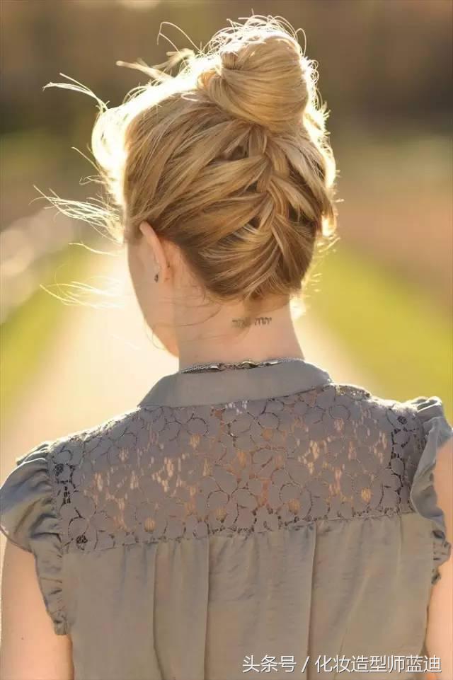 睡前怎么编头发第二天好看,每天上班早起怎么绑头发