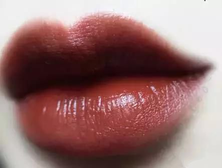 35W一支的口红,是贫穷限制了我的想象力!