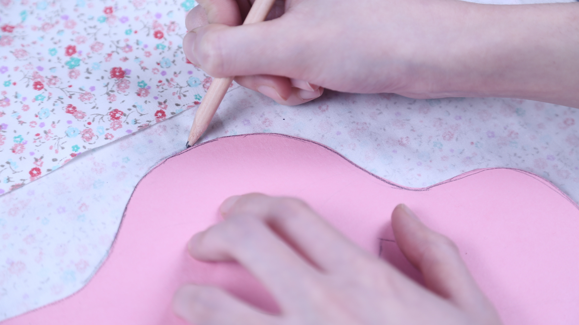 教你用一块布缝抱枕,自制可爱又好看的抱枕