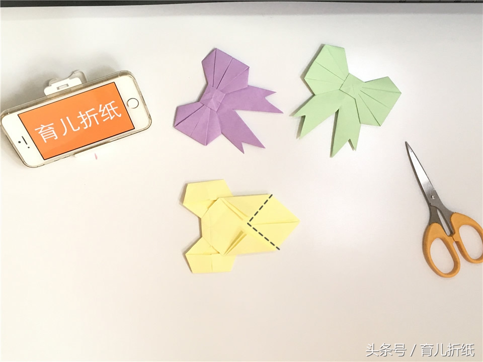 如何折纸迷你带蝴蝶结的高跟鞋,可以戴在头上的折纸蝴蝶结怎么做