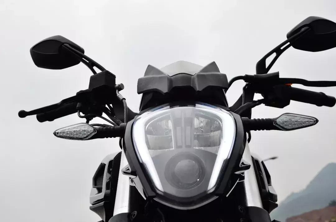 新感觉双缸250街车,新感觉双缸250新版官网