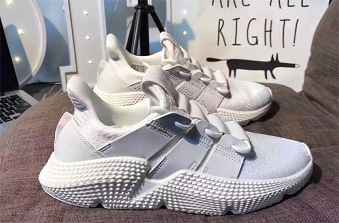 阿迪达斯adidas最新款三叶草,adidas阿迪达斯大男童鞋子