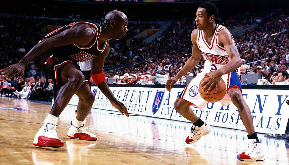 库里欧文控球技巧,欧文晃开库里