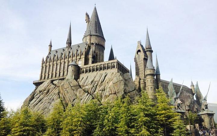 日本环球影城迪士尼乐园哪个更好,东京迪士尼大阪环球影城旅游攻略