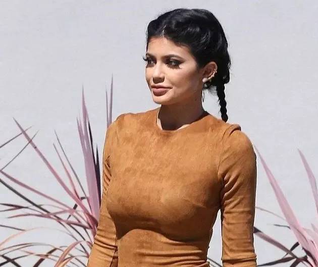 留长头发怎么给理发师说,留长头发怎么赚钱