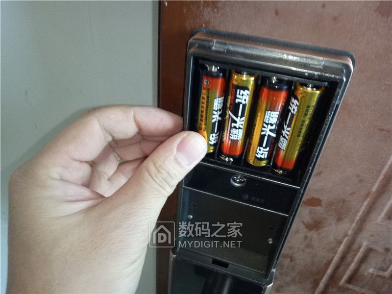 智能门锁拆解步骤,智能门锁拆解图解