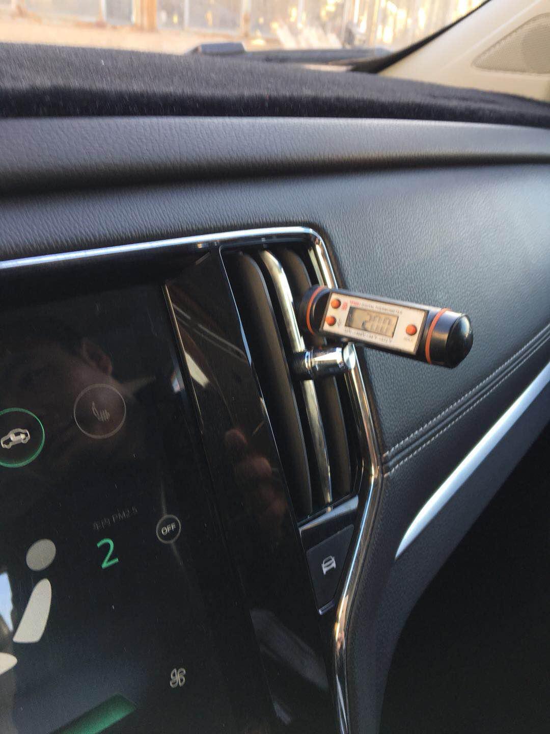 小白鼠关注，告诉你冬天怎么开荣威ERX5