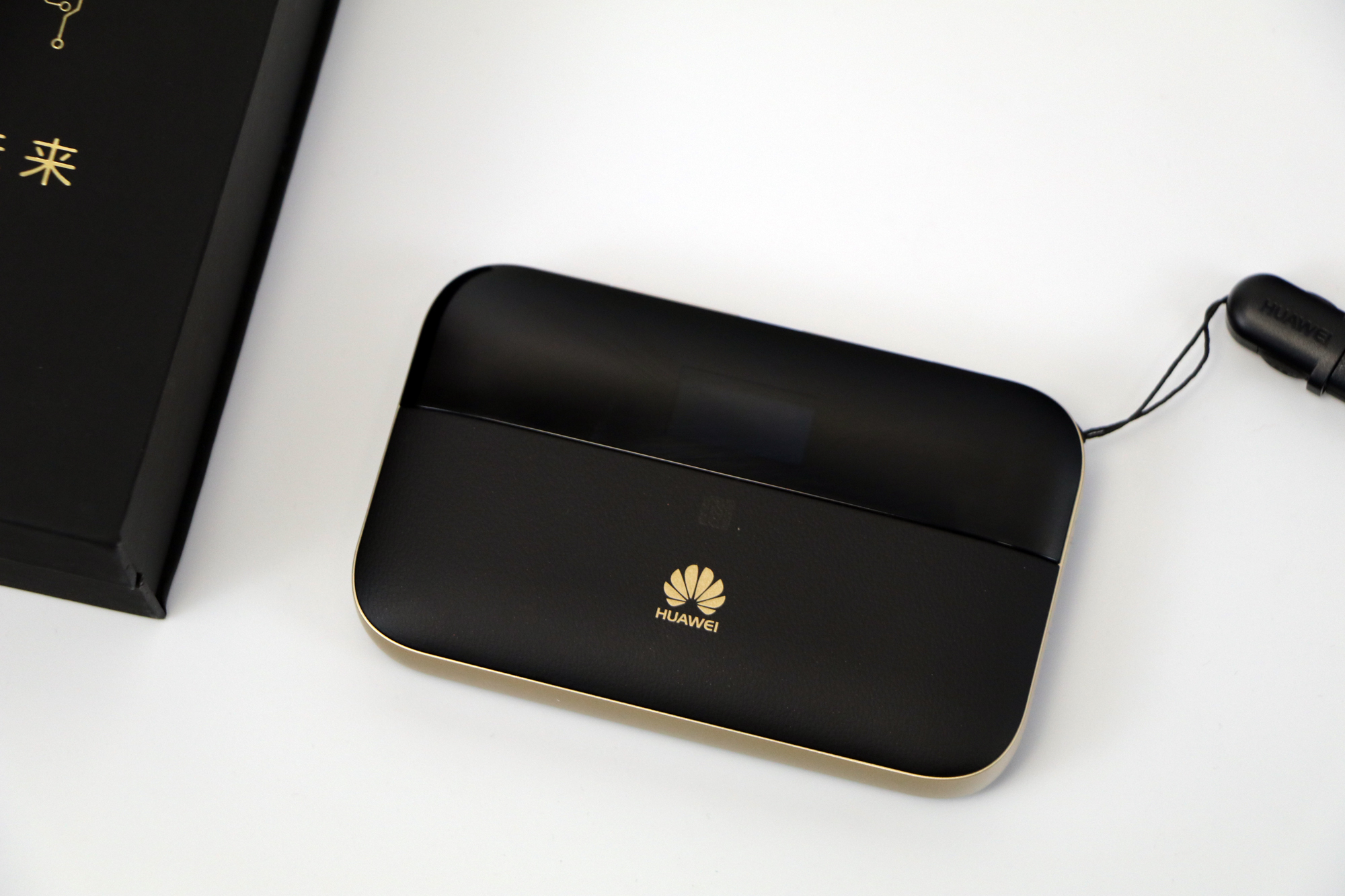 华为随行wifi2mini怎么使用,华为5g随行wifipro怎么使用